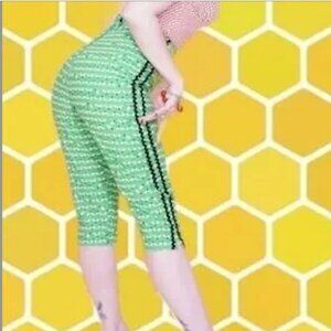 Bernie Dexter Bees Print Pedal Pushers Pants